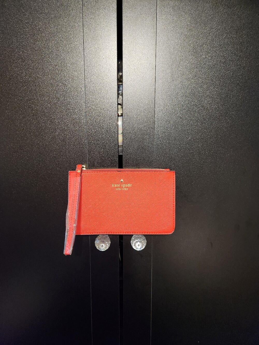 Kate Spade Nrw York Lucy Medium L-zip  Wristlet Pouch. NWOT. MSRP $139